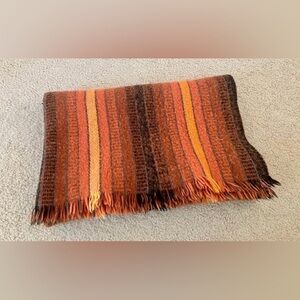 Guatemala pure wool poncho 🧡🤎